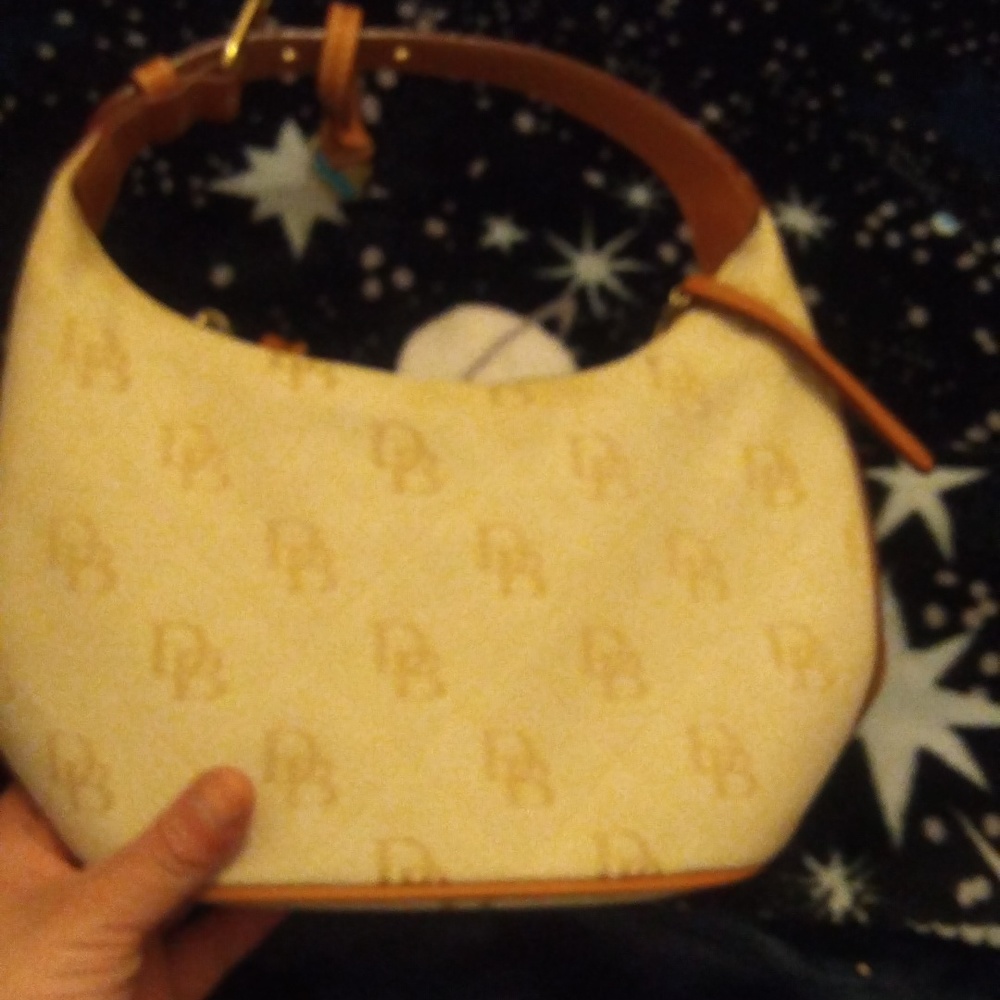 Dooney and Bourke mini shoulder nag